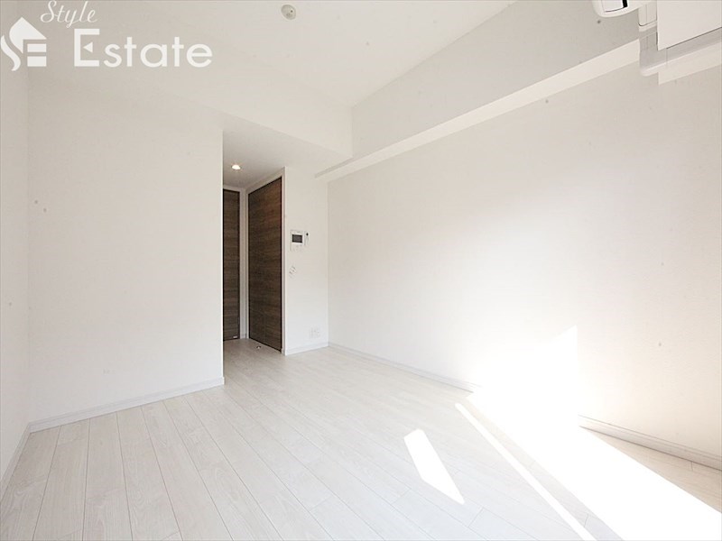 居室・リビング　内装