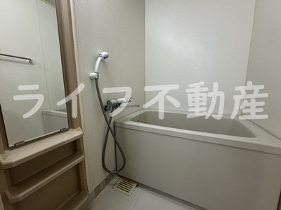 バス・シャワールーム　お風呂です