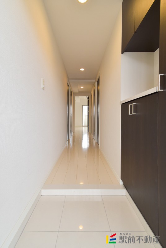 玄関　※同マンション別部屋