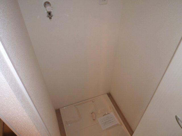 その他　室内洗濯機置場があります。