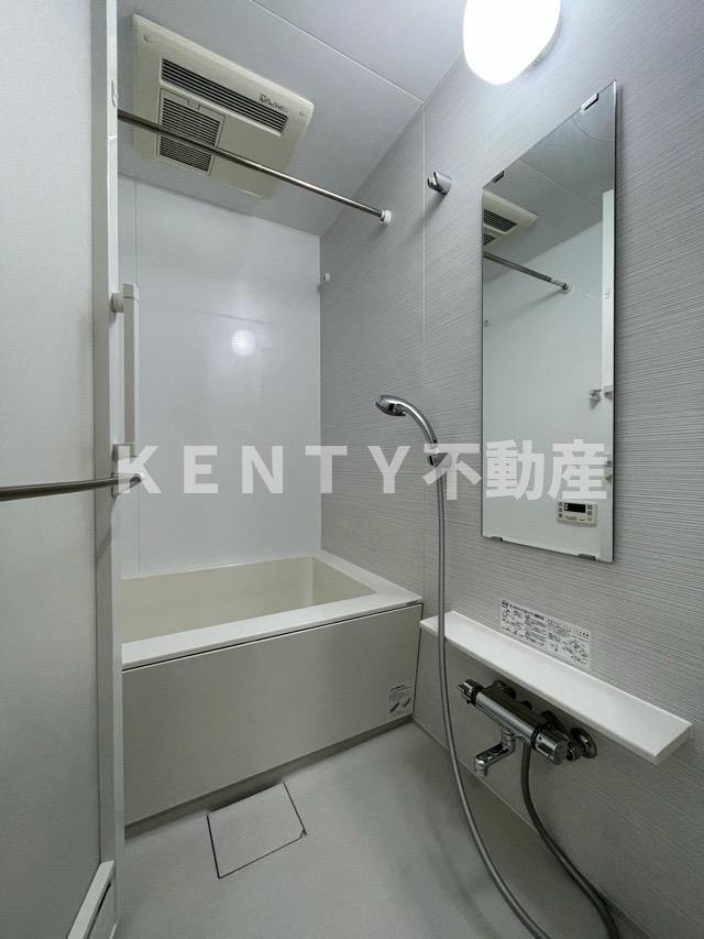 バス・シャワールーム　ゆったり過ごせるお風呂です