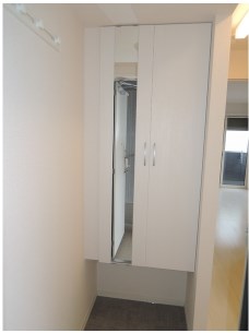 玄関　※参考写真