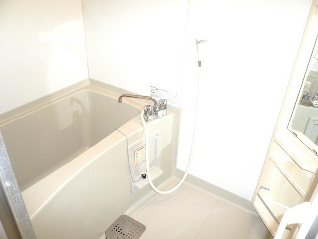 バス・シャワールーム　【別室参考写真】