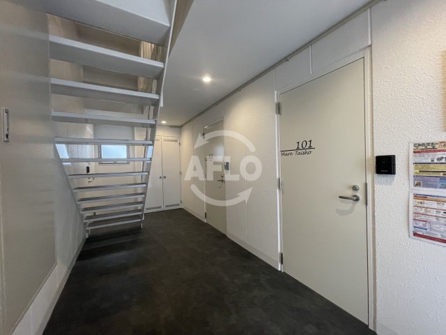 ロビー　mare大正　ロビー