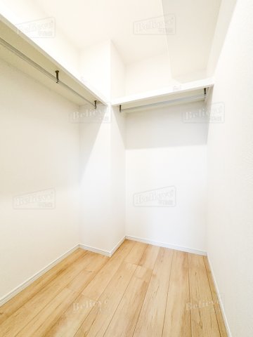 収納　ウォークインクローゼットなので収納豊富です♪