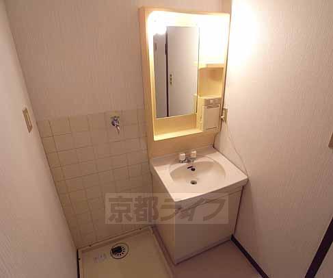 洗面設備　独立洗面台です。