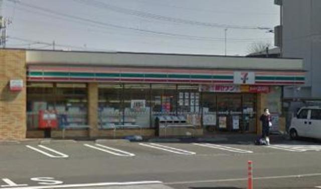 コンビニ　セブンイレブン原町田店（コンビニ）まで584m