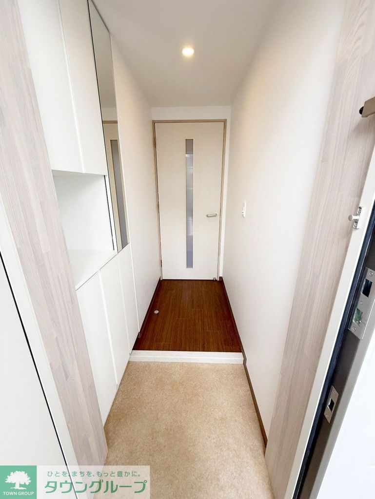 玄関　お部屋探しはタウンハウジングへ♪