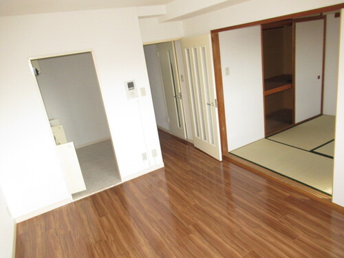 居室・リビング　ＬＤＫ　※前回募集時2021年12月の写真