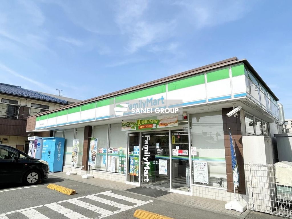 コンビニ　ファミリーマート東所沢駅前店（コンビニ）まで450m