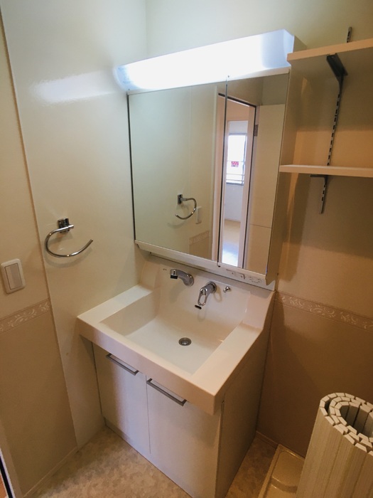 洗面設備　洗髪洗面化粧台