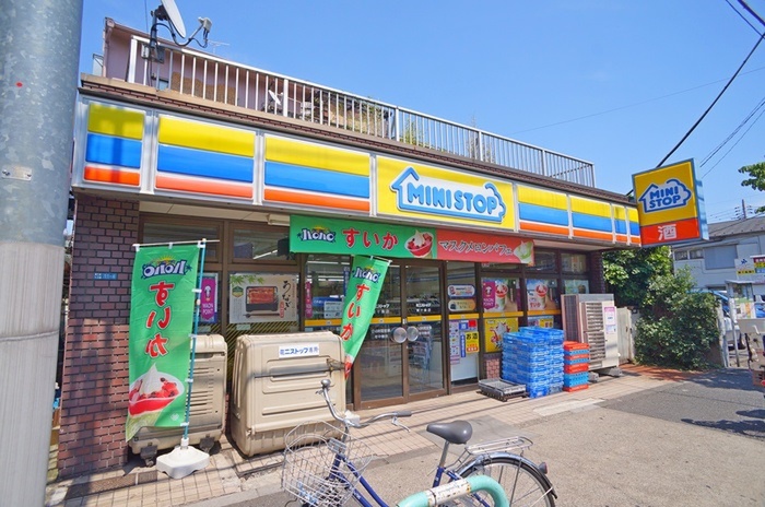 コンビニ　ミニストップ（コンビニ）まで529m