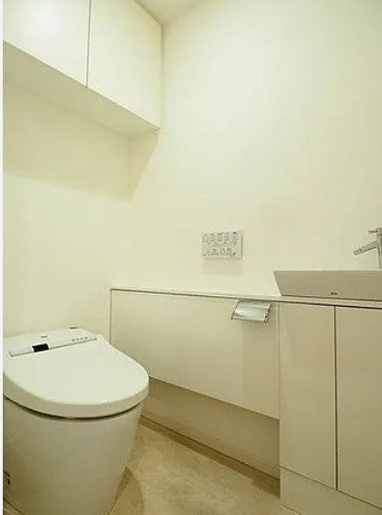 トイレ　別号室参考写真