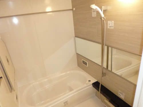 バス・シャワールーム　広々バスルーム♪