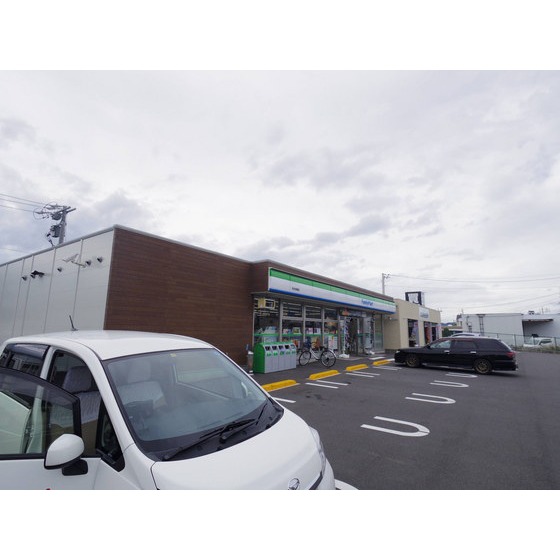 コンビニ　ファミリーマート松本並柳店（コンビニ）まで885m