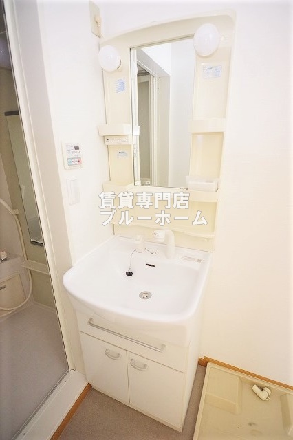 洗面設備　独立洗面台あります！