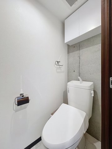 トイレ　トイレです（※別号室の写真です）