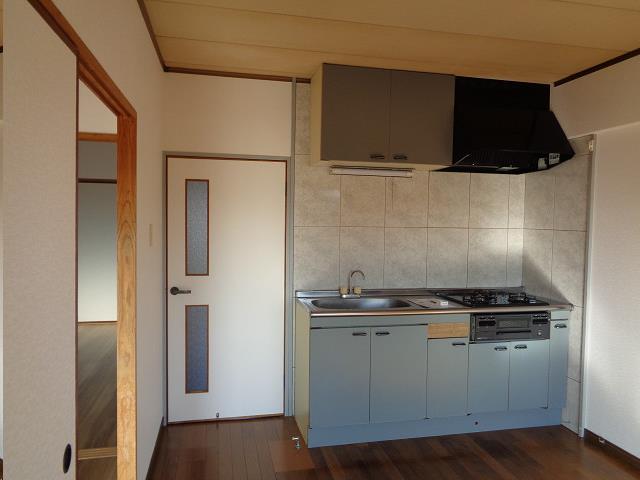 キッチン　※写真は203号室