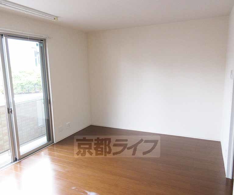 居室・リビング　広々としたお部屋です！