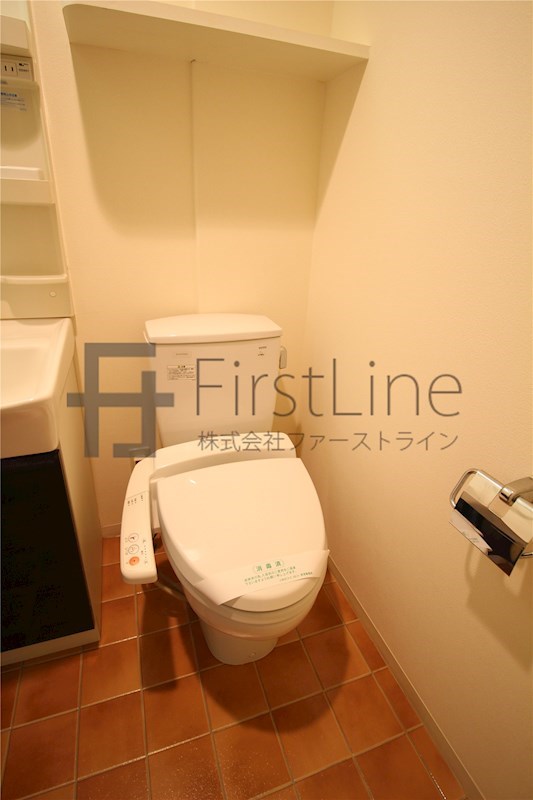 トイレ　別号室参考写真