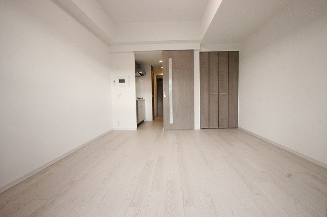 居室・リビング　同物件別号室の写真です。