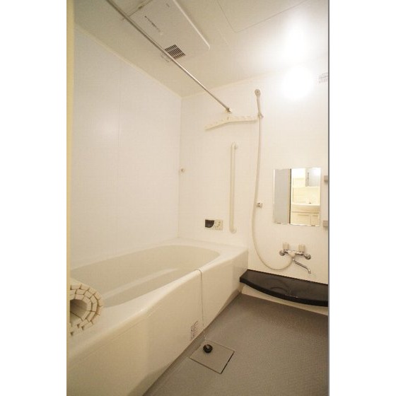 バス・シャワールーム　追い焚き、浴室乾燥機付き