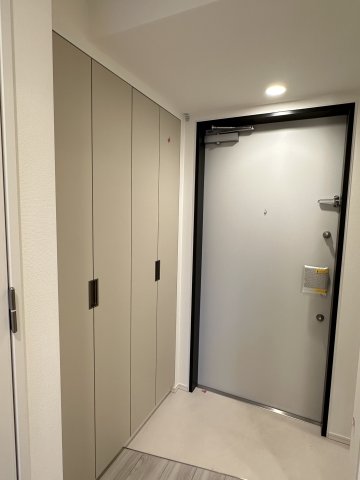 玄関　落ち着いた玄関です