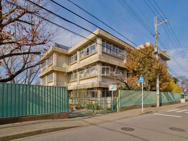 小学校　柏市立高柳小学校（小学校）まで867m