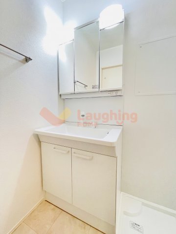 洗面設備　コンパクトで使いやすい洗面所