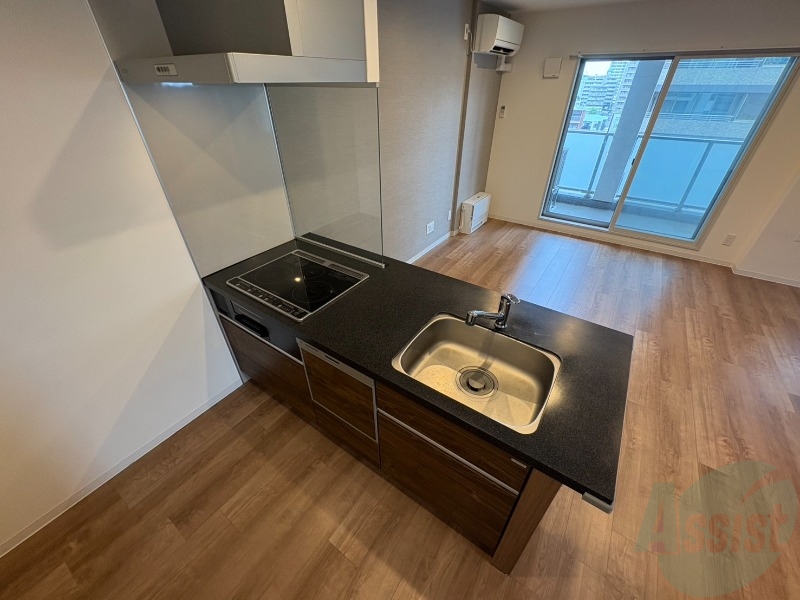 キッチン　キッチンは調理スペースもあり料理がはかどりそうです。