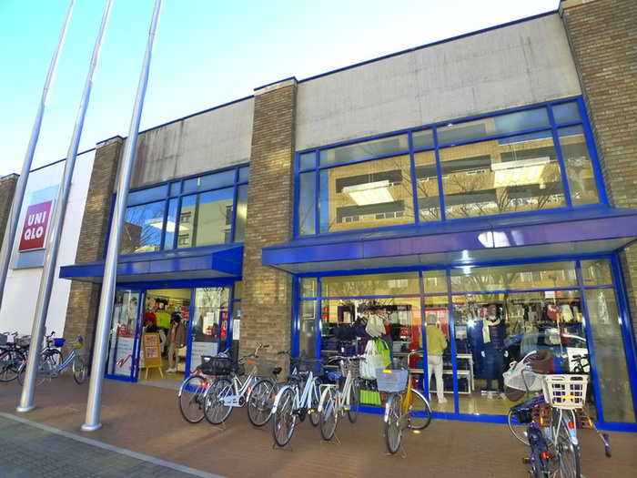 ショッピングセンター　ユニクロ（ショッピングセンター）まで480m