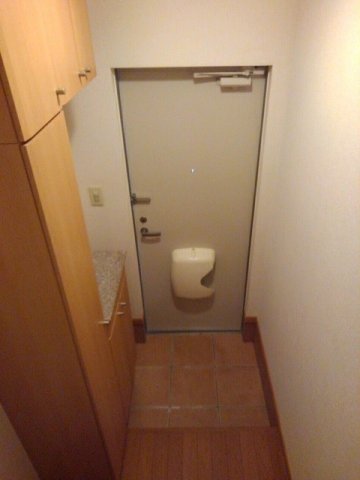 エントランス　清潔なエントランスです