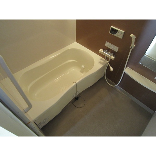 バス・シャワールーム　きれいなバスでゆっくり出来ます