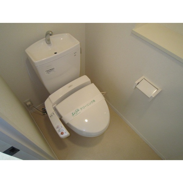 トイレ　清潔感のあるトイレですね