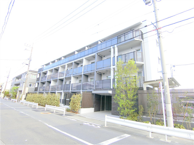 建物外観　2025年3月築　RC鉄筋コンクリート造地上5階建て1DK