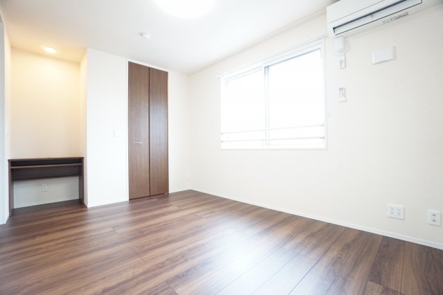 その他部屋・スペース　※同物件・反転タイプの写真です。