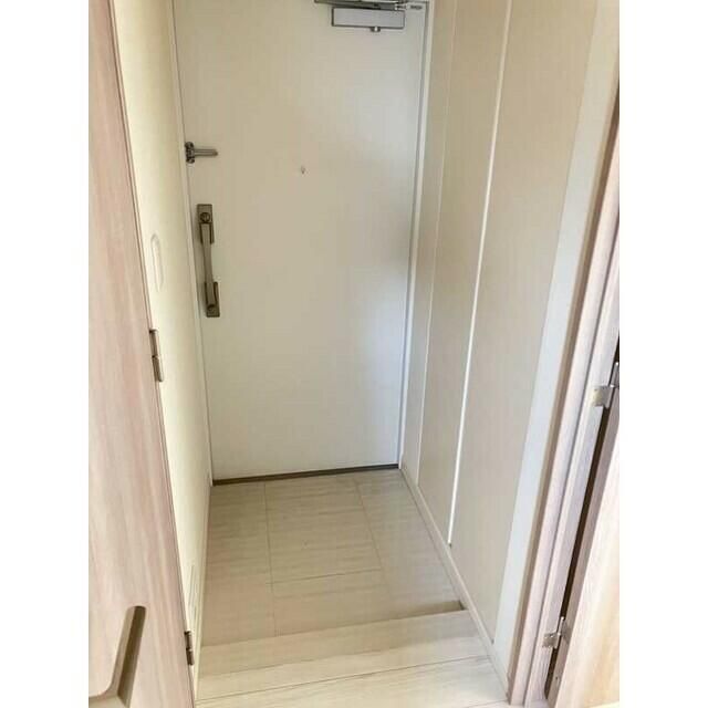 玄関　（別タイプ参考写真）パークリュクス本駒込ステーションプレミア