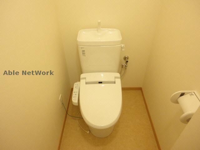 トイレ　※同物件別部屋の写真です。