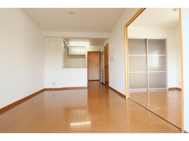 居室・リビング　※別部屋写真・同間取り