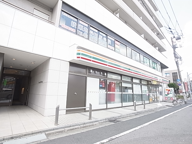 コンビニ　足立綾瀬3丁目東店（コンビニ）まで36m