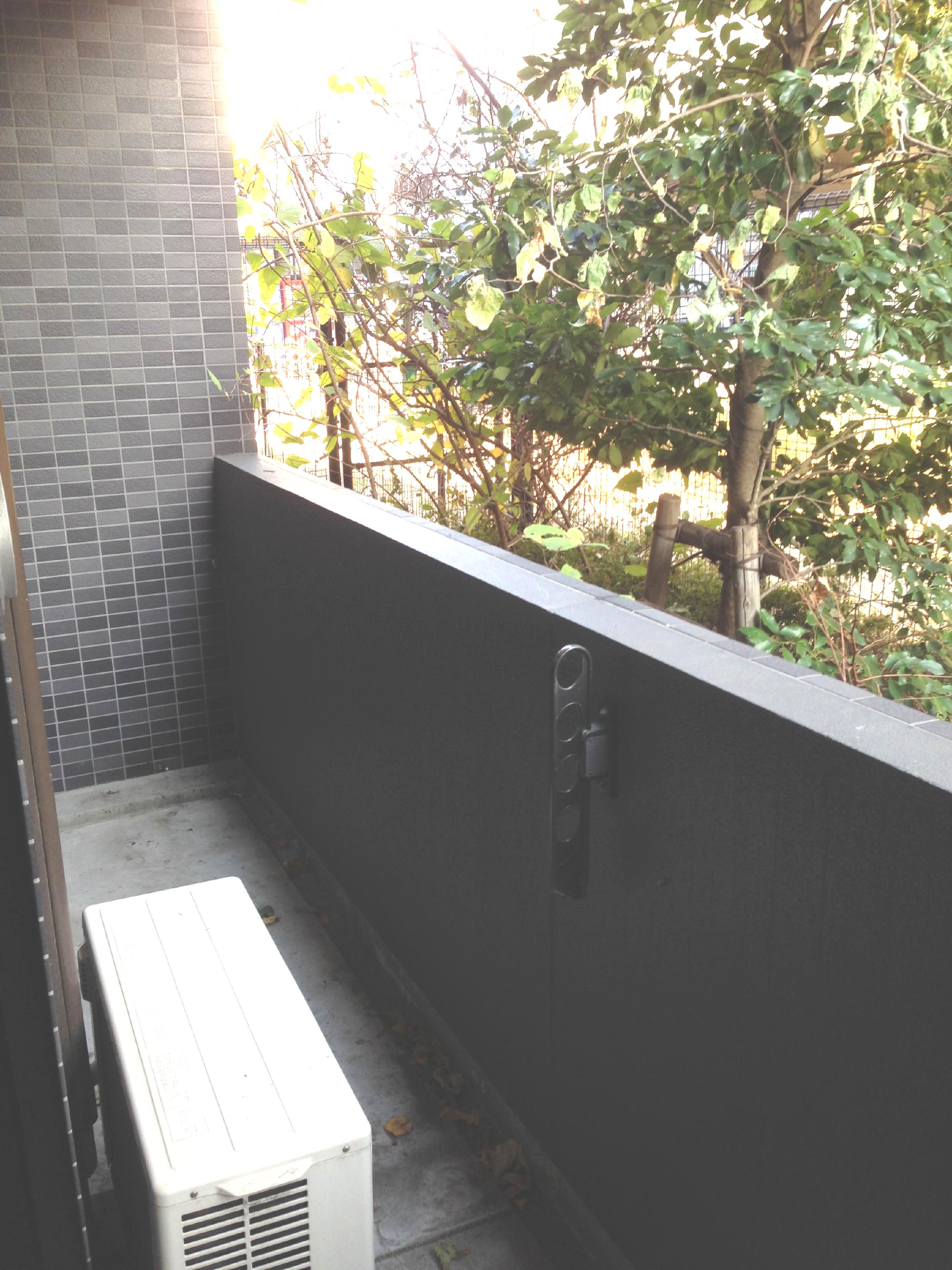 バルコニー　※別部屋参考写真となります。