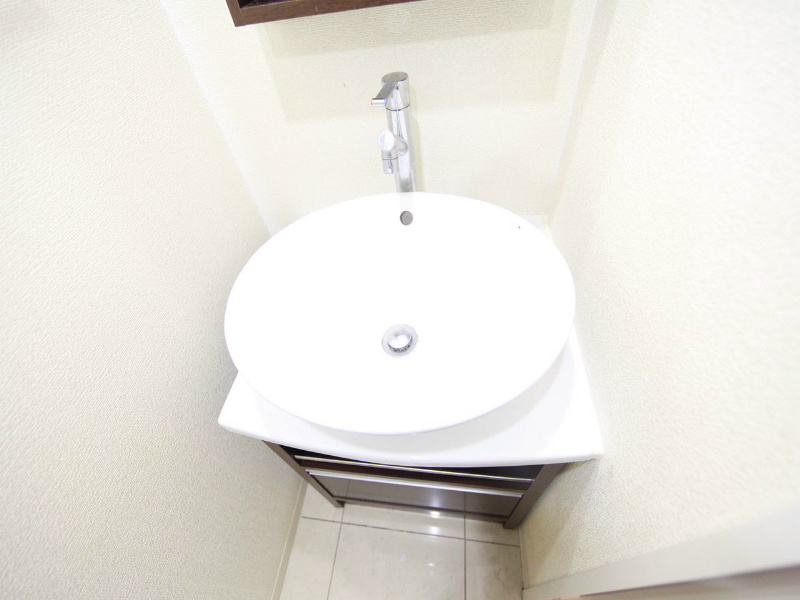 洗面設備　オシャレな独立洗面台