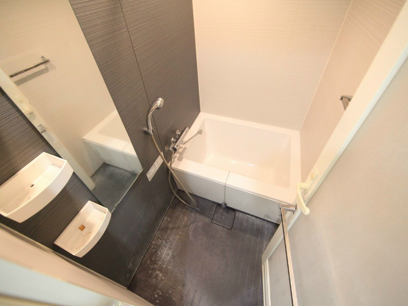 バス・シャワールーム　バスルーム（お風呂トイレ別　浴室暖房乾燥機付