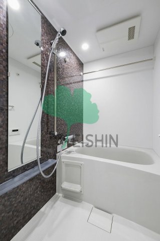 バス・シャワールーム　清潔感のある浴室です！