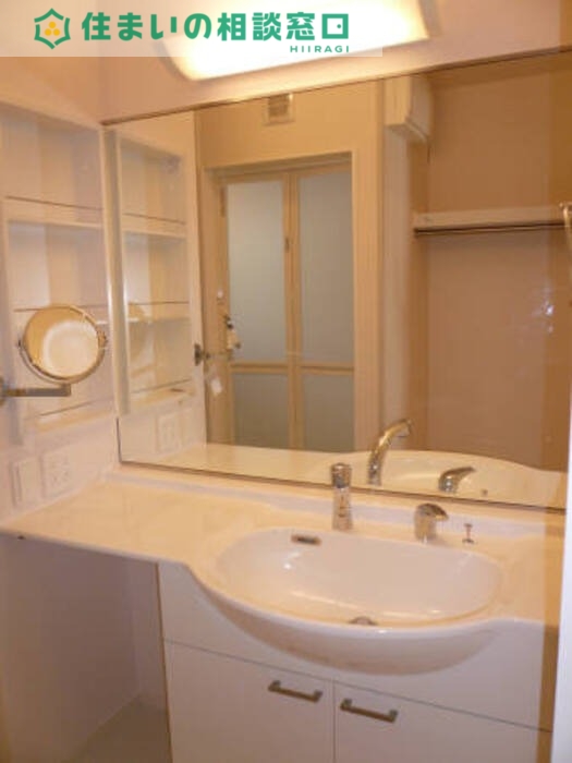 洗面設備　同型