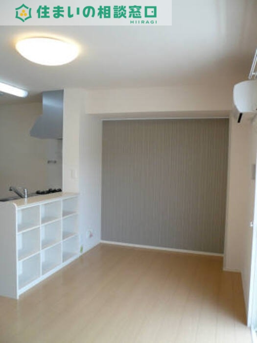 居室・リビング　同型