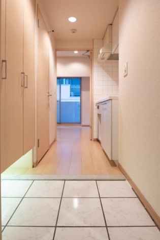 玄関　同タイプ別部屋のお写真です