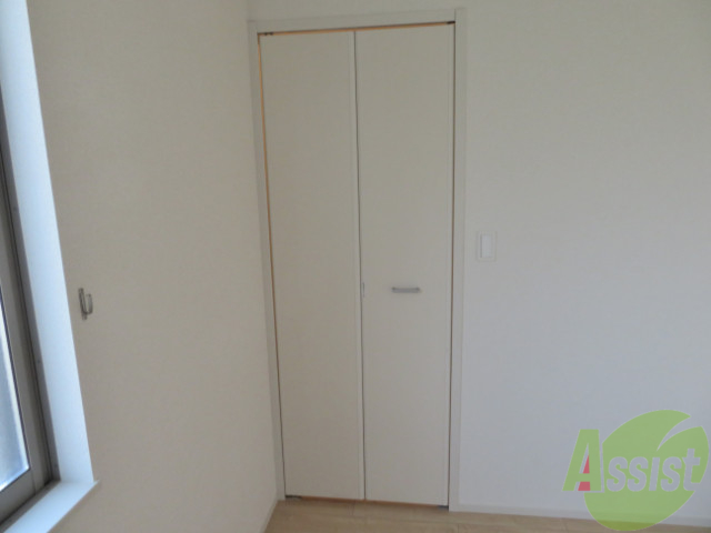 収納　クローゼットがありました。お洋服や荷物はここへ