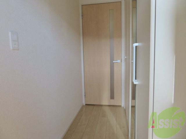 玄関　玄関からの様子を撮影してみました。動線になります。