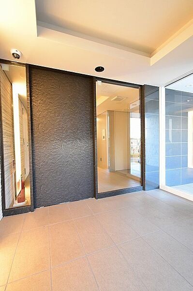 エントランス　エントランス